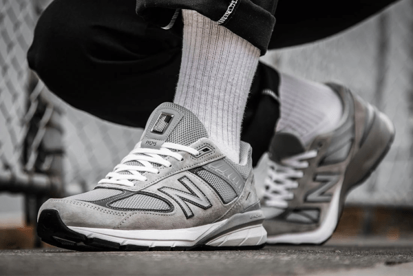 New Balance 990v5